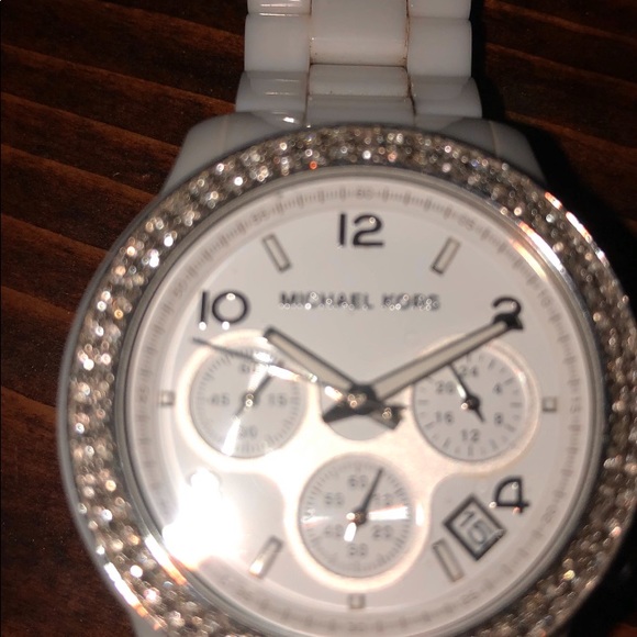 Watches - Picture 4 of 5